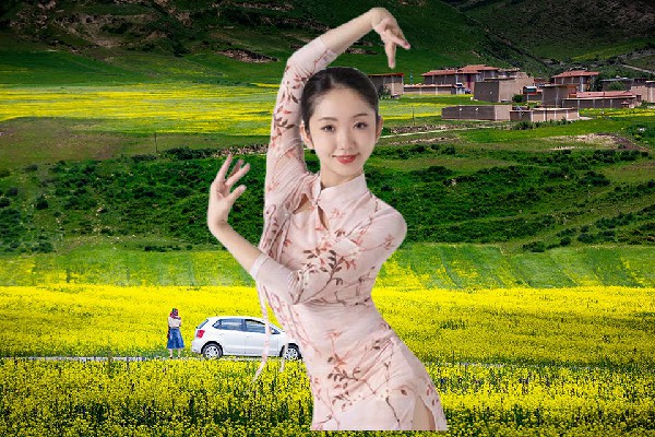 邰香蝶获赞为谢村乡舞天团达人，大姐头的踪迹