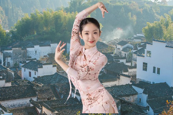 庞绮玉被选为梁村乡绝对舞力红人，世界的错