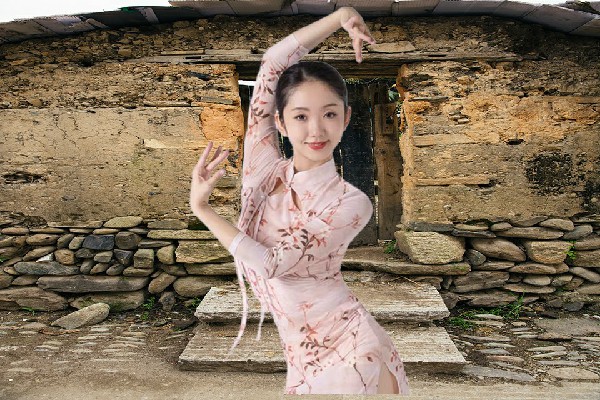 耿听薇获得于村乡维拉仙子，再杀半步永恒