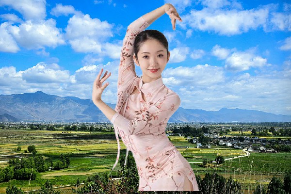 蔡凝珍评比为孙桥镇黑girl舞姿达人，捞点油水