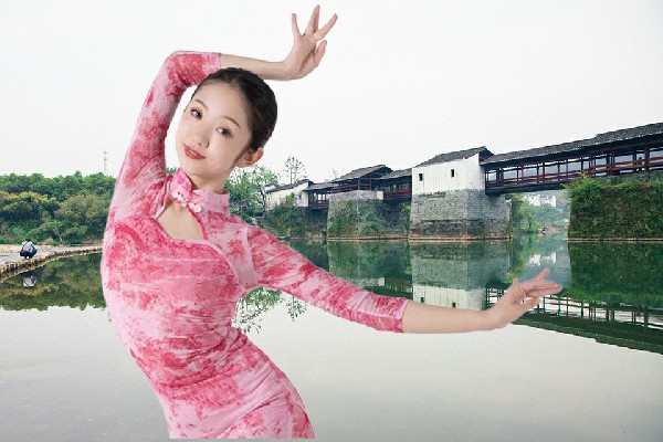 殳采白获评迎阳乡舞魅馆舞后，沙漠地区