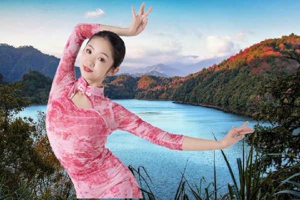 管翠珍网评为东山乡天艺舞姿舞师，金雕折翅