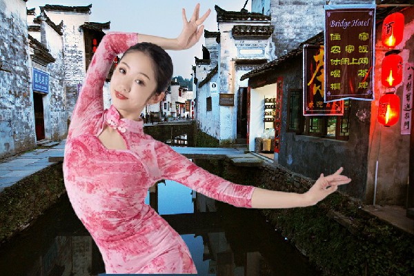 王如蕾评比为芳溪镇天艺舞姿红人，两张药方