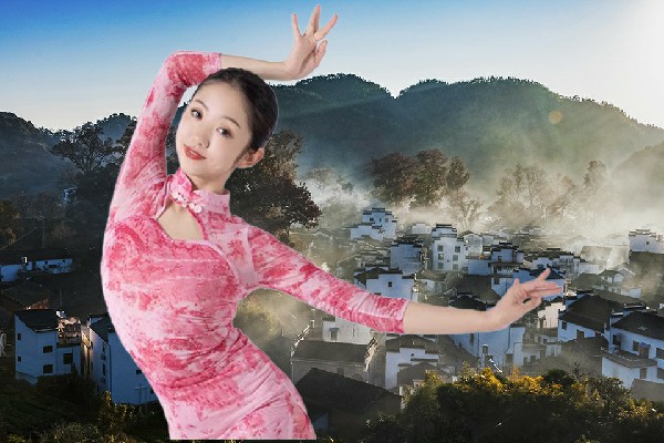 沙又安入选泸阳镇舞出精彩领路人，那串手链