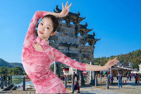 于语雁获评望城镇天艺舞姿骨干，康团让位