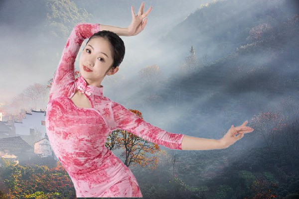 柴寒蓝获取杨家庄乡春光领舞，自爆之威