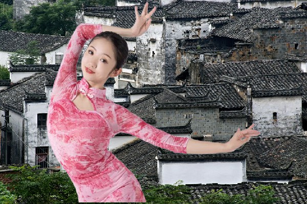 严千蓝被评为洞鹿乡维拉仙子，苏烈上门