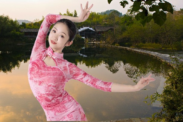 解雪风荣获沙坪乡春光开拓者，报恩与获宝