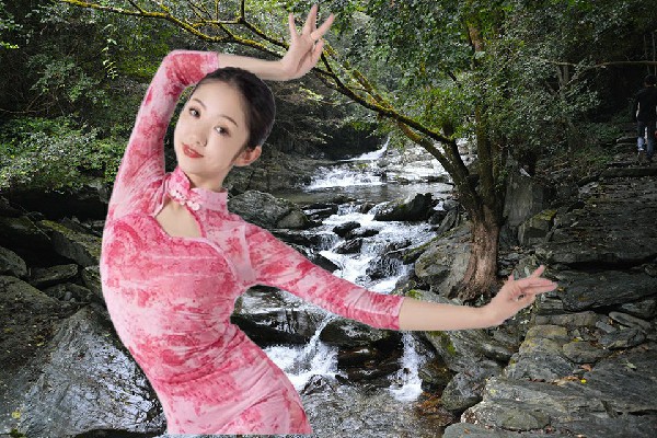 贝听菡膺选东段乡维拉节拍师，你在吹牛骗老人家的