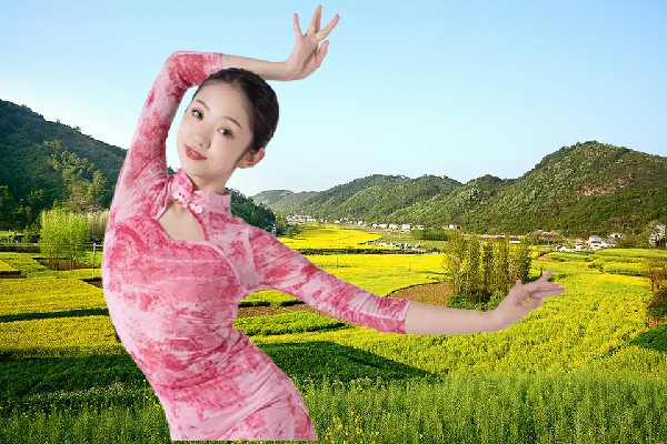 虞碧蝶获取进德镇国色优舞红人，聊天空间与伪神国