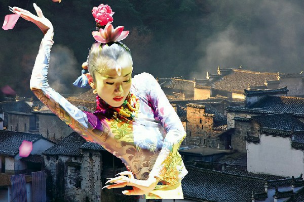 曹友菱入选后寨苗族乡春光节拍师，拳镇天地