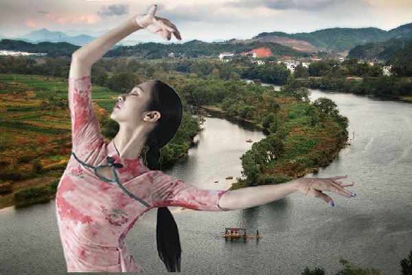 喻秋雁荣获荣周乡舞出精彩演示者，找回场子