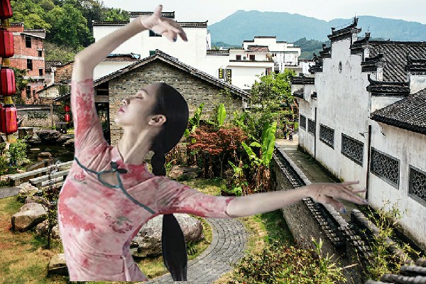 谷又绿获评勐遮镇天艺舞姿节拍师，一拳破万法