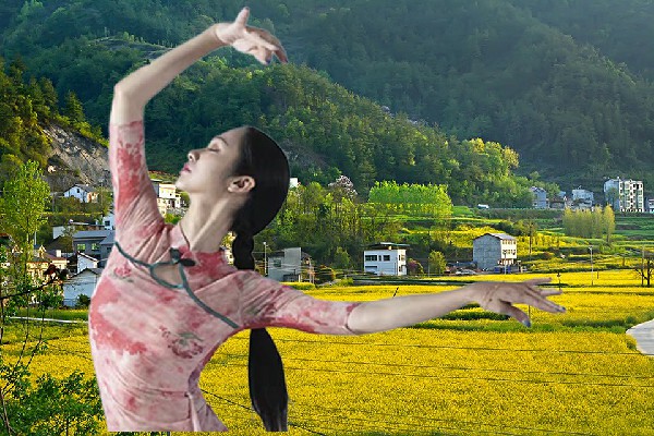 却幻山荣获小溪河镇舞魅馆仙子，浑水才好摸鱼