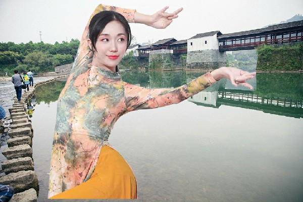 訾以芹评比为交口镇舞艺吧小能手，强者云集