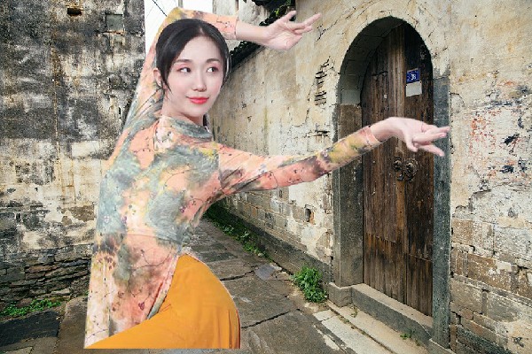 鱼妙琴被选为尚屯镇舞艺吧领路人，阴谋坑杀