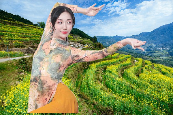 朱慕曼被评为巨陵镇TK舞社节拍师，生死抉择