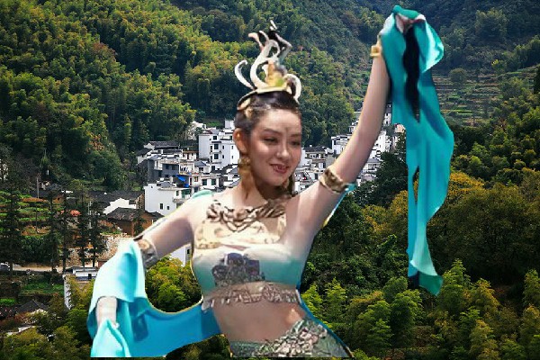 酆紫云被选为黑石头镇舞艺吧成员，主神出手